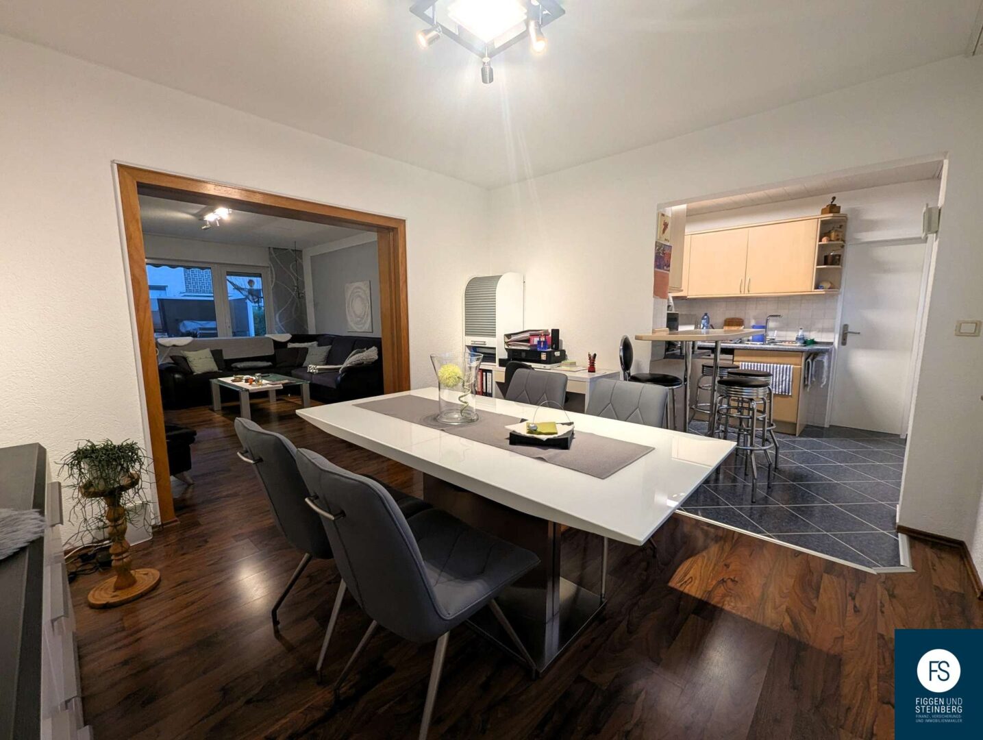 Wohnbereich und Küche