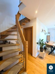 Aufgang zum Maisonettebereich