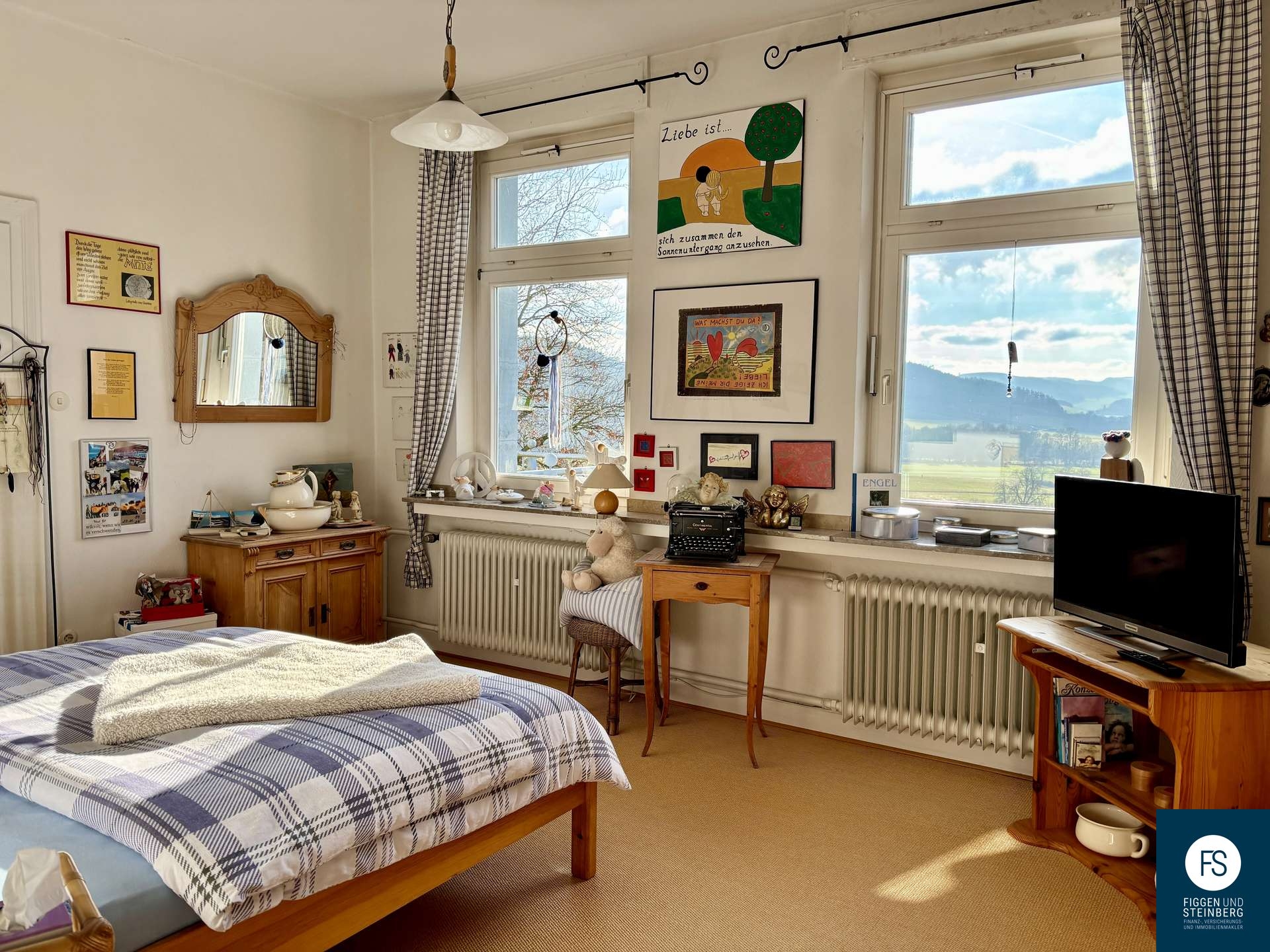 Schlafzimmer 2 OG