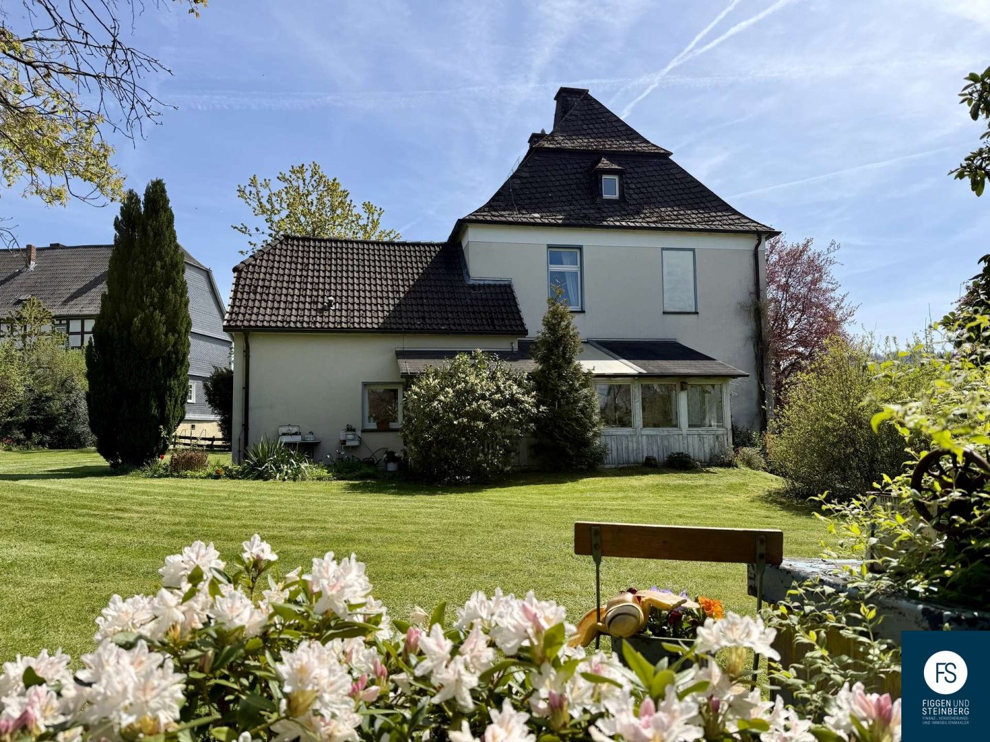 Garten mit Freisitz