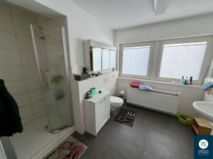 Badezimmer 1