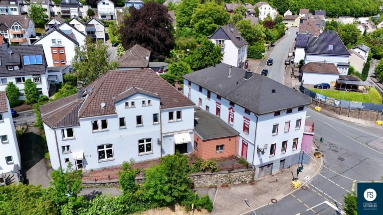 Straßenansicht 2