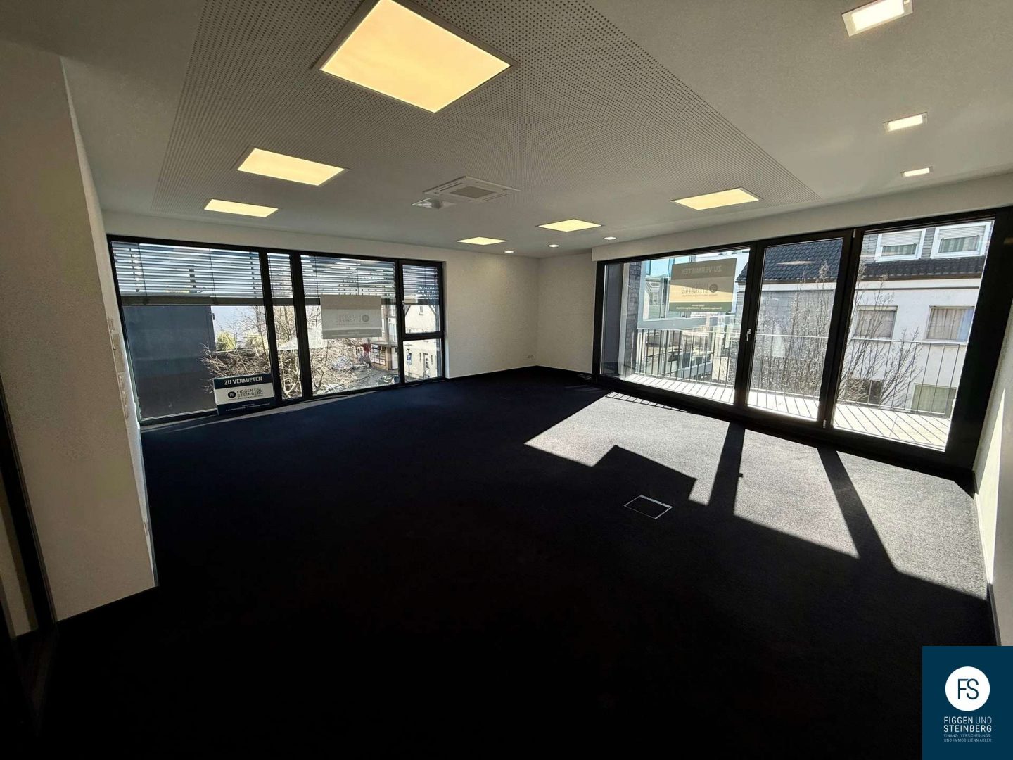 Büro 1