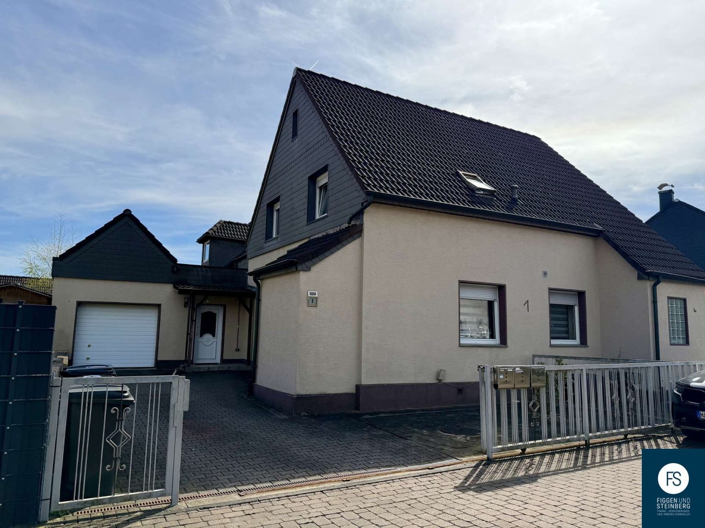 Straßenansicht