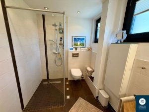 Badezimmer 2